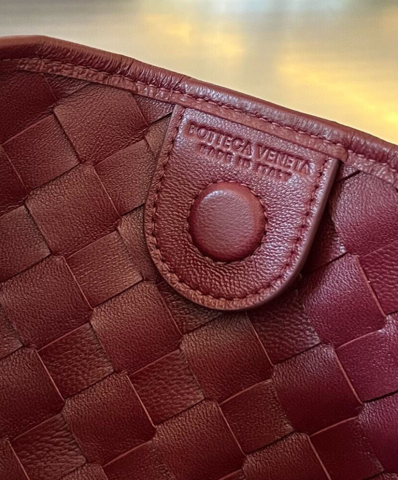 Bottega Veneta Sardine With Chain Mauve